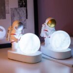 Moon table lamp ASTRONAUT standing Art Deco (model 2) AMTL